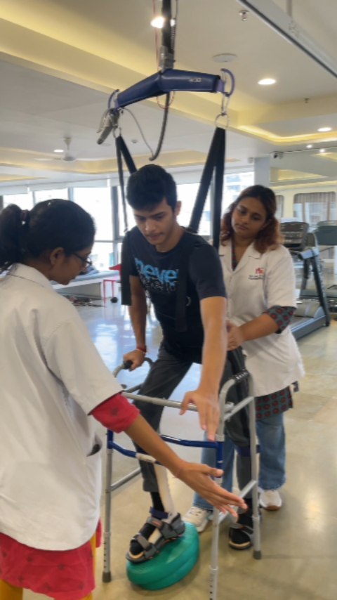 Meet Mr. Himanshu Singh, a true inspiration on his road to recovery! 🚶💪 Diagnosed with paraparesis (Both leg weakness) due to a road accident, he got Spinal Cord injury. He took Advanced Neuro Rehab at Mission Health for just 20 days, witnessing significant improvement in walking pattern and trunk balance. 🎉 Our team is proud of his resilience and progress, providing both physical healing and emotional support on his journey. ♥️ Join us in cheering on Mr. Singh and all our patients as they embrace life's challenges with courage. 🌈 Together, we achieve remarkable transformations!

#MissionHealth #Bestrehab #bestneurorehab #indiasfineshrehab  #RecoveryJourney #Inspiration #NeuroRehab #Wellness #advancedneurorobotics #physiotherapycenter #besttreatment #naturalenvironment #healing #ambiance  #missionhealthindia #physiotherapyinahmedabad #satellite #ahmedabad #movementislife #7thwonder #bestphysiotherapists #worldsfinest #asiaslargest #missionhealthsatellite